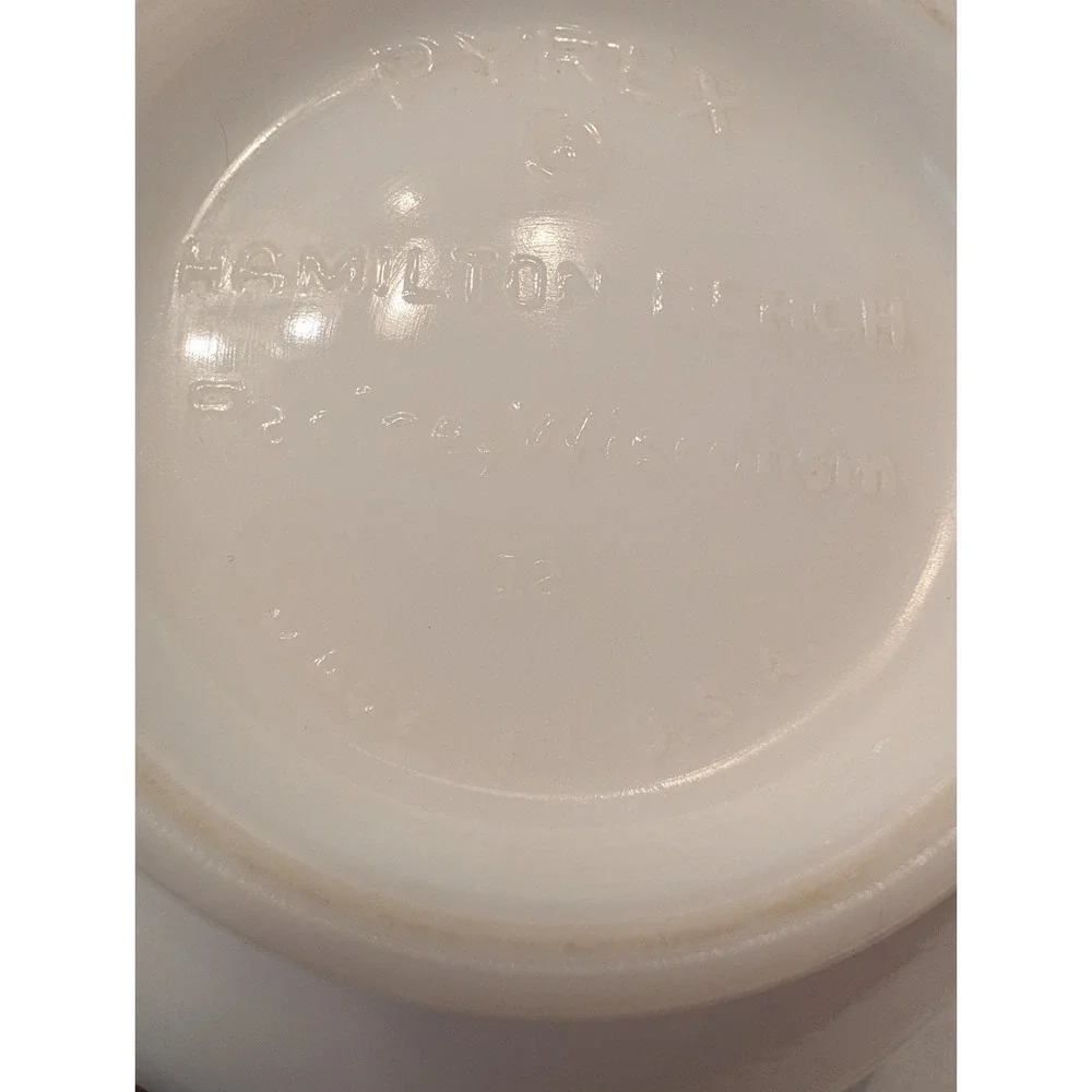 Vtg White Pyrex Ribbed Milk Glass Mixing Bowl ~2 Qt for Hamilton Beach Mixer #14